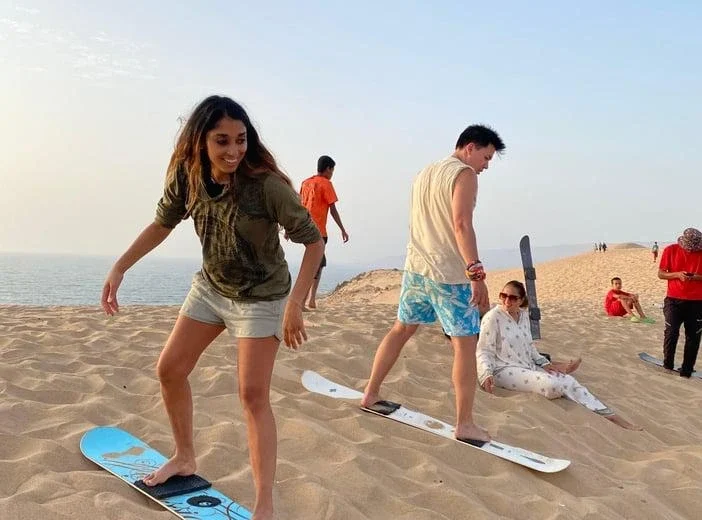 AgadiR/Taghazout: Sandboarding Guided Experience & Visit of The Canyon